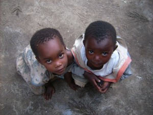 Volunteer with kids in Tanzania