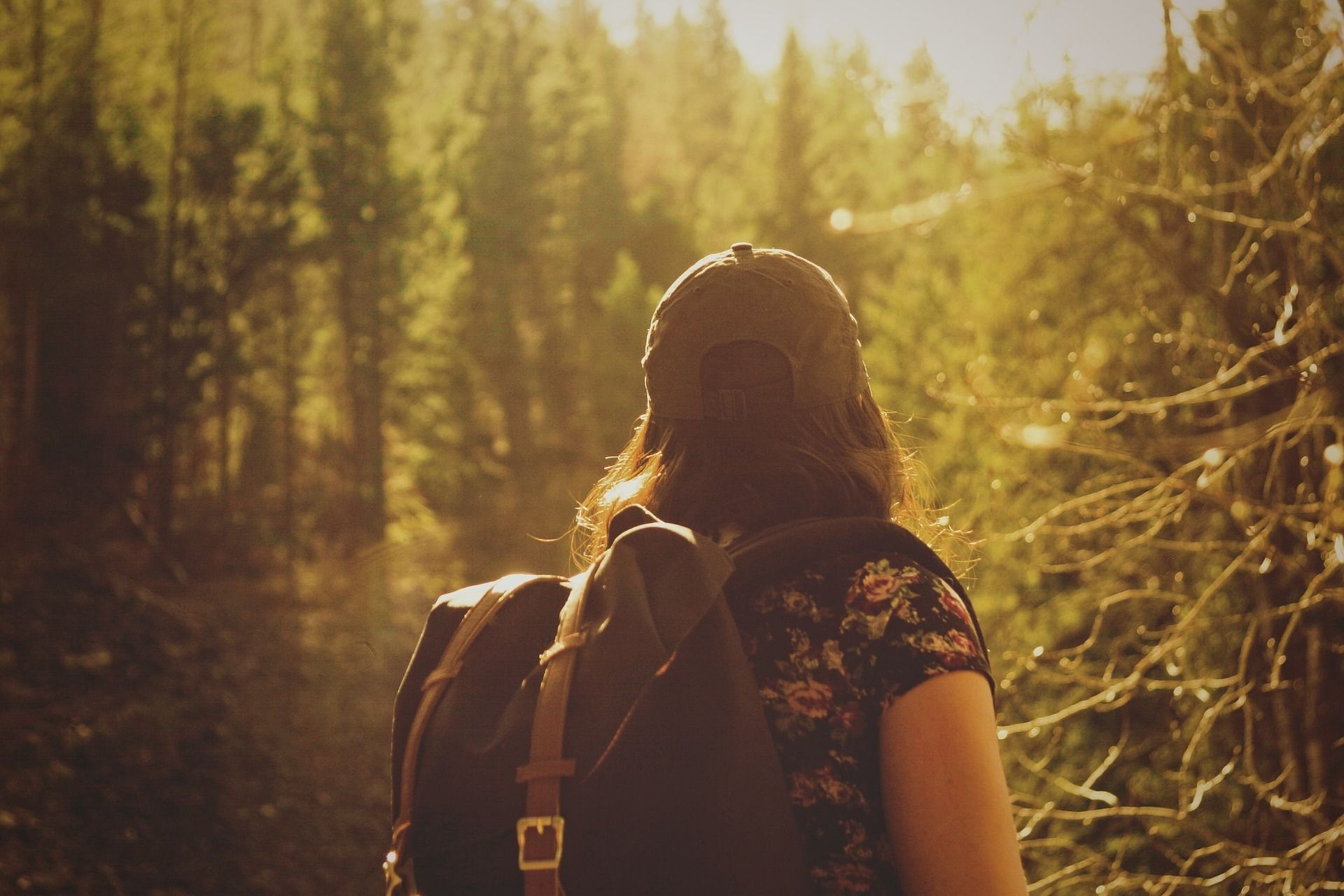 How to enjoy yourself and have fun while traveling alone