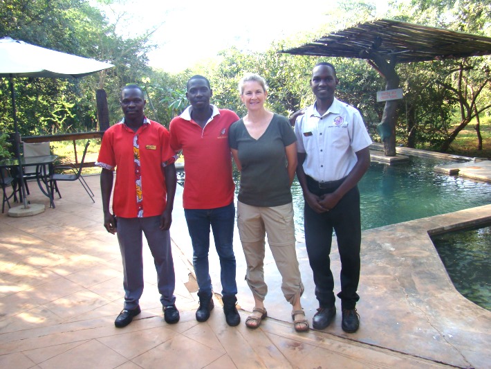 Volunteer with the lovely lodge staff at the rhino sanctuary