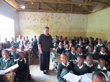 Teaching abroad as a volunteer in Tanzania with Oyster